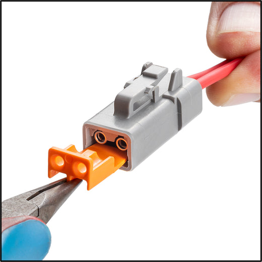Plug housing socket terminals: step 4