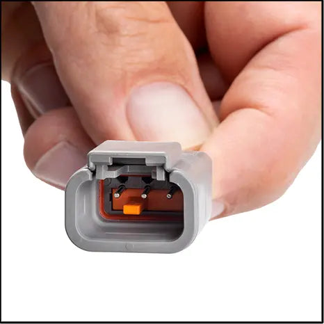 DTM receptacle housing with pin contacts: step 8